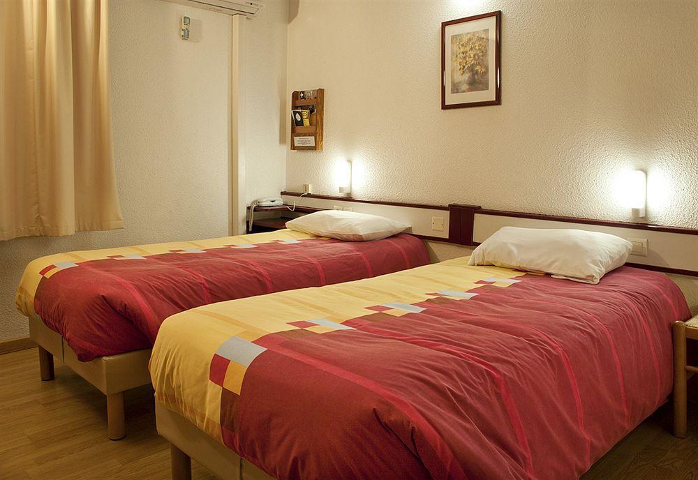 Fasthotel Mont de Marsan Buitenkant foto